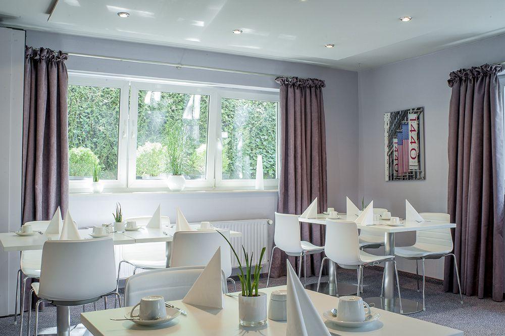 Airport Hotel By The New Yorker Köln Ngoại thất bức ảnh
